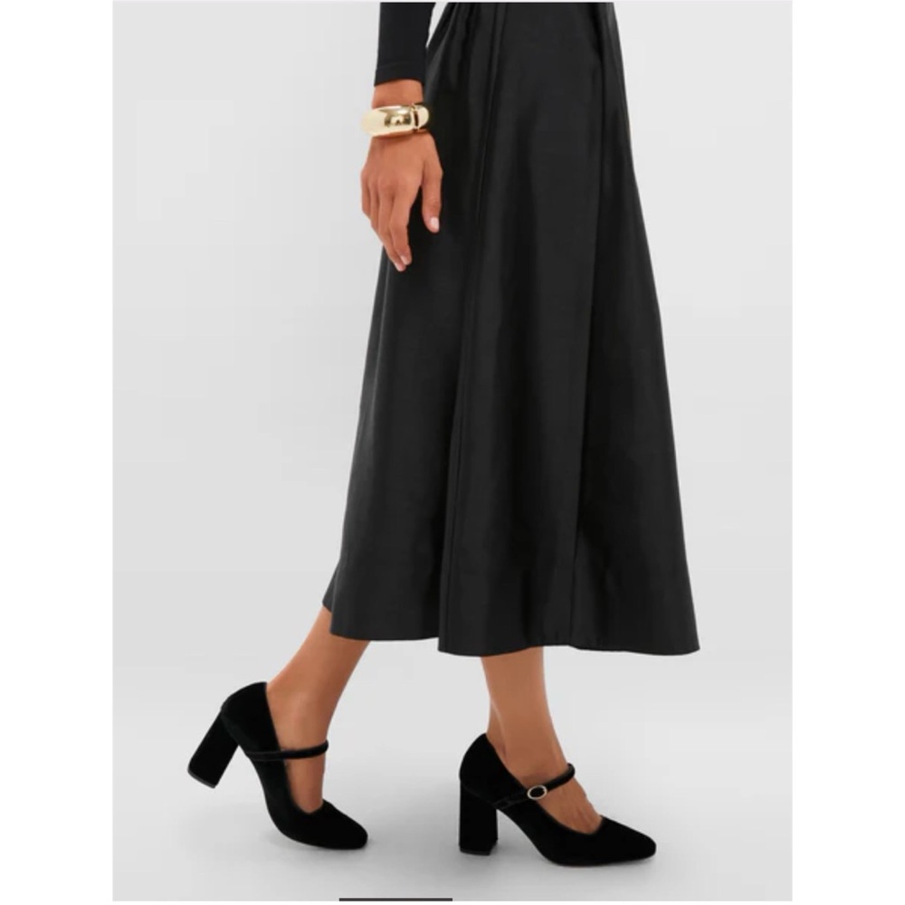 Tuckernuck Black A-Line Skirt - Picture 2 of 8